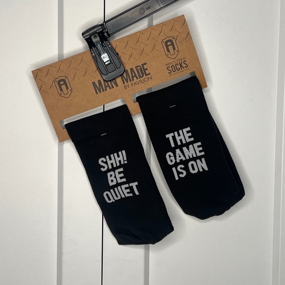 Man Made "Shh Be Quiet The Game Is On" Socks NWT Men's Size 8 - 12 - Picture 1 of 3